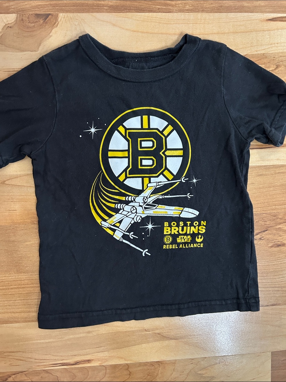 Star Wars x Boston Bruins Black & Yellow Kids Short Sleeve Tee